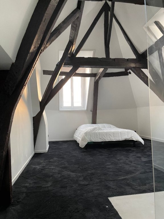 T2 de 50 m² – Emplacement d exception à deux pas de la Grand-Place