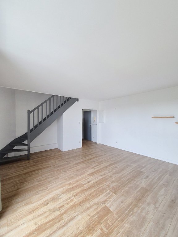 Type 2 coup de coeur St Maur avec parking couvert. A VENDRE - LILLE SAINT MAUR - 50.03 m2 - 214 500 €