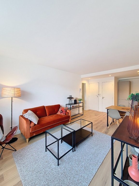 BEAU TYPE 2 LILLE ST MICHEL