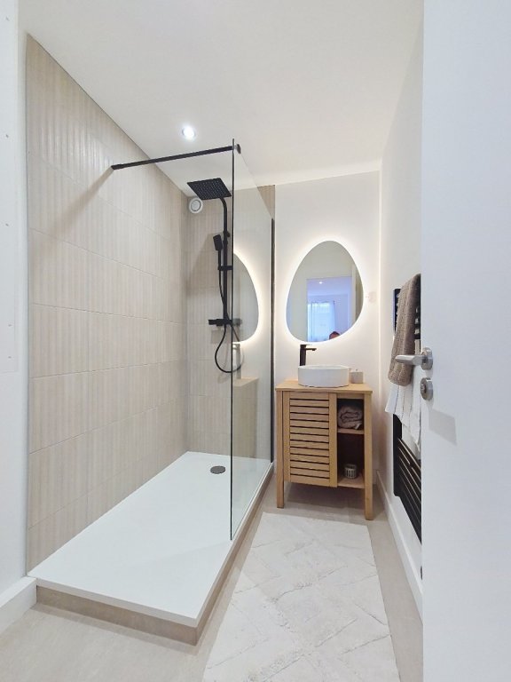 BEAU TYPE 2 LILLE ST MICHEL