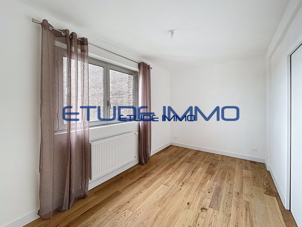 Appartement T2 r�nov� � 50 m� � Dernier �tage � Proche m�tro