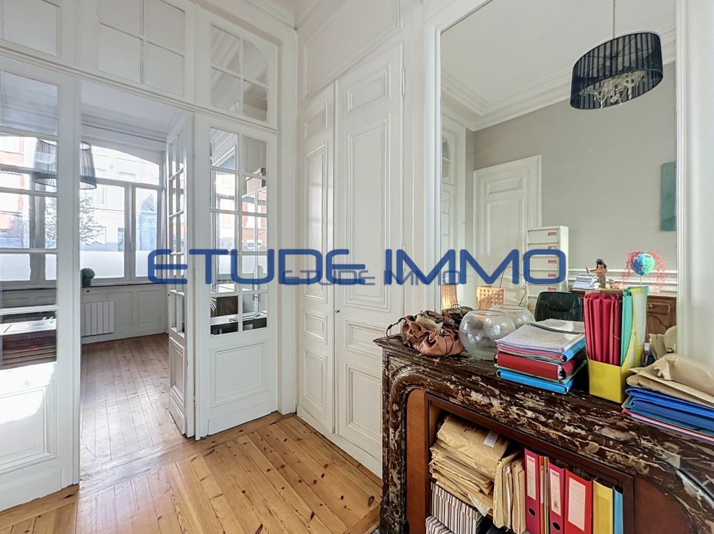 EXCLUSIF VAUBAN CATHO BEAU T2 DE CHARME