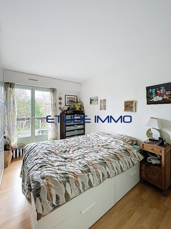 TYPE 2 LOOS PARC DU CHATEAU AVEC PARKING ET BALCON