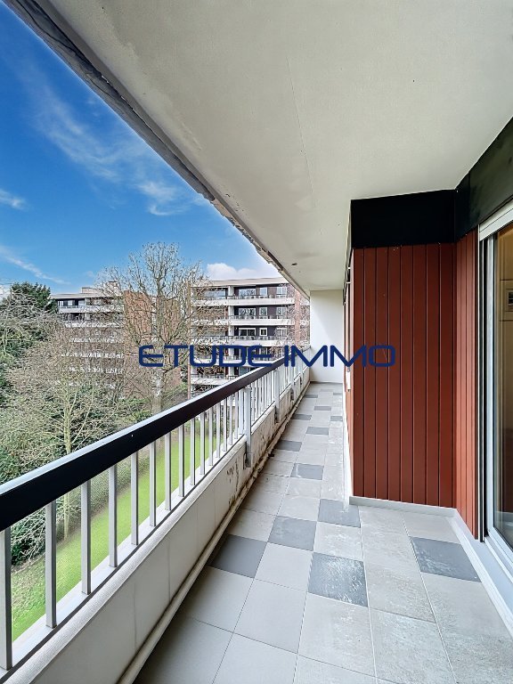 TYPE 2 LOOS PARC DU CHATEAU AVEC PARKING ET BALCON