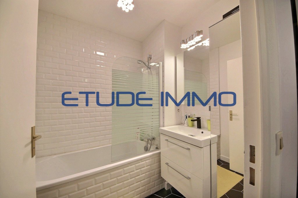 APPARTEMENT T3 A LOUER - LILLE VAUBAN - 61 m2 - 1082€ charges comprises par mois