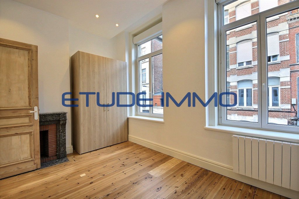 APPARTEMENT T3 - LILLE CENTRE - 90.04 m2 - 445000€