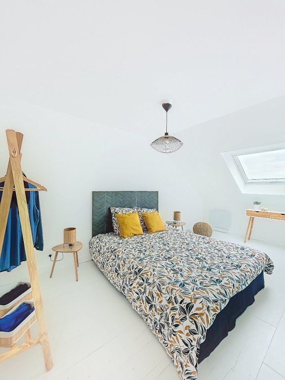 Duplex 3 pices  Lille  Dernier tage, grand parking s/sol