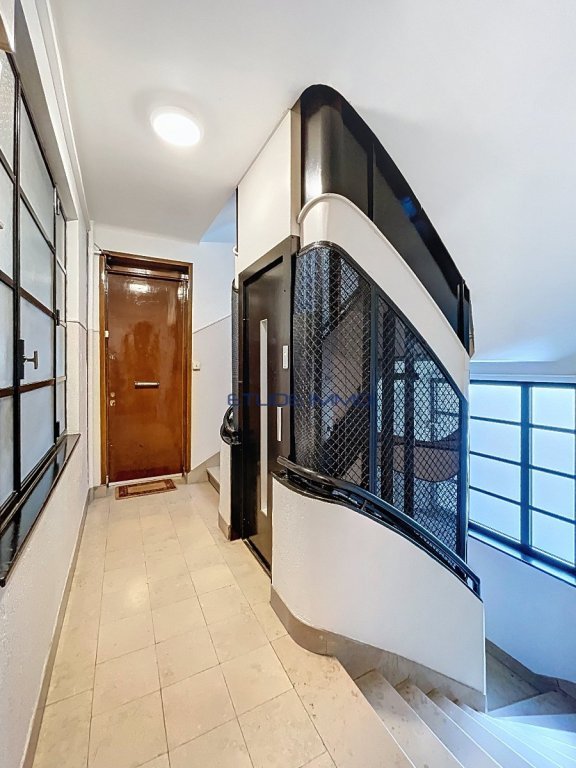 Type 3 avec grenier et cave - Hyper centre A VENDRE - LILLE LIBERTE - 65.5 m2 - 247 000 &euro;