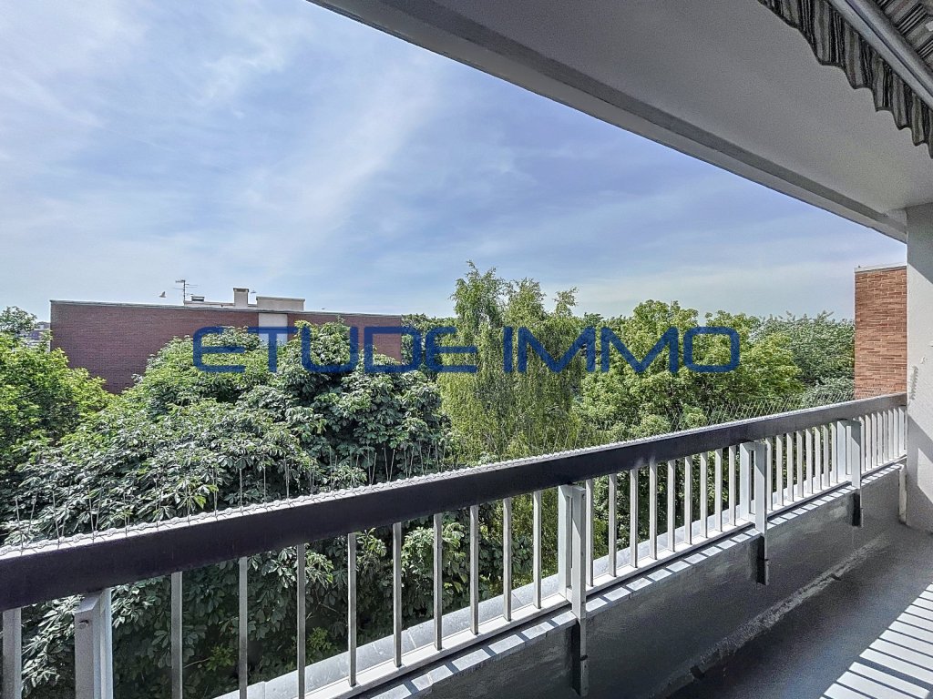 Appartement T3 80 m avec balcon sud  Dernier tage - pkg