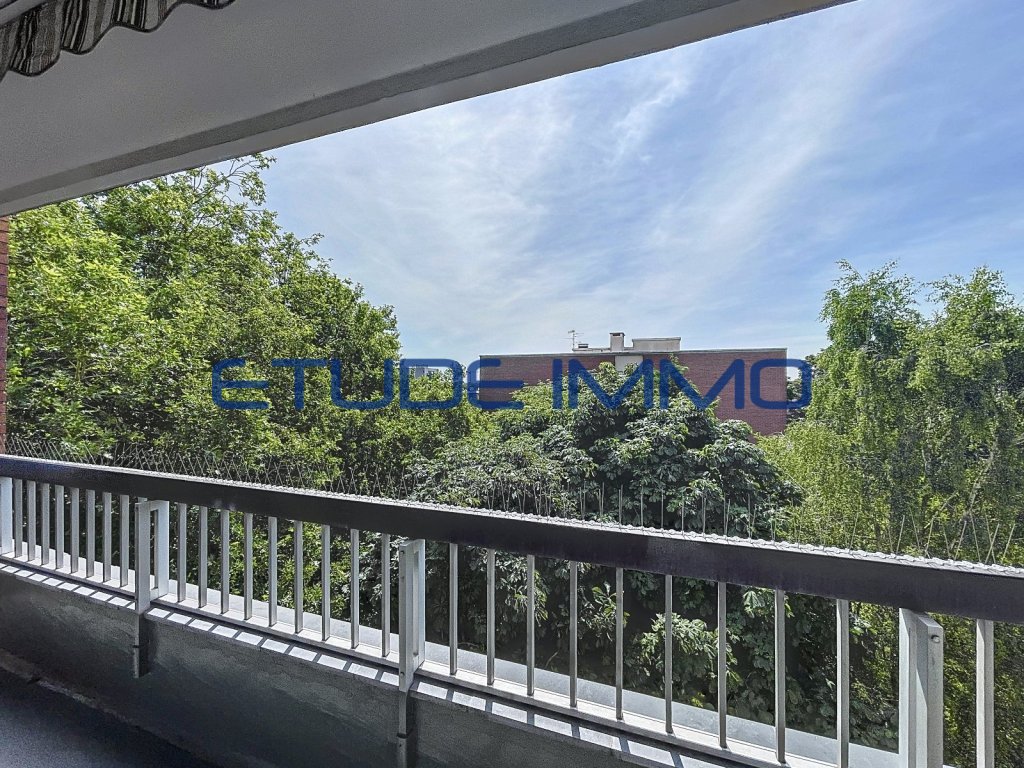 Appartement T3 80 m avec balcon sud  Dernier tage - pkg