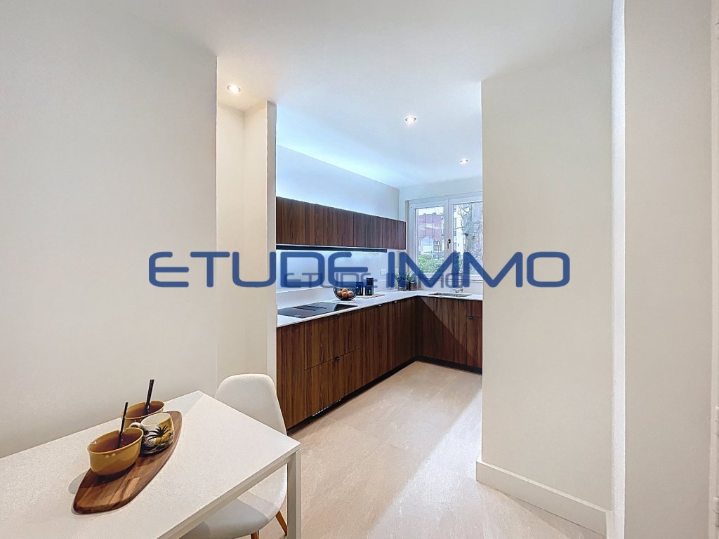 Appartement T4 r�nov� avec jardin au calme proche gares Lille Flandres & Europe