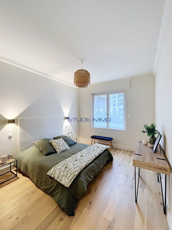 Appartement T4 r�nov� avec jardin au calme proche gares Lille Flandres & Europe