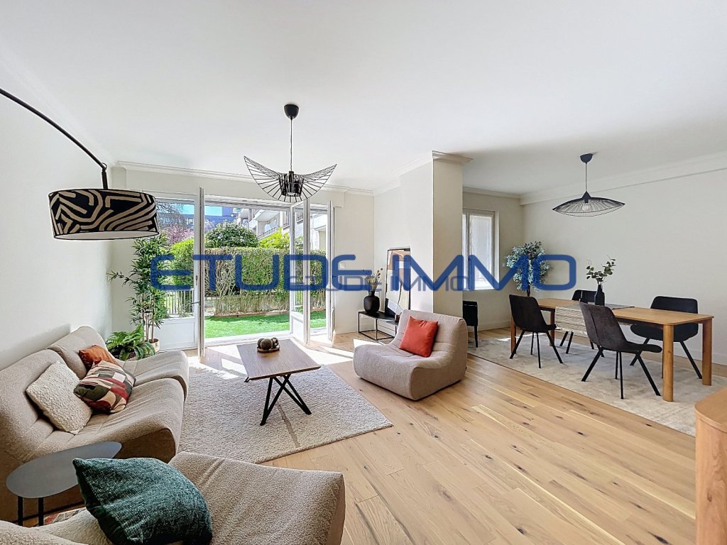 Appartement T4 r�nov� avec jardin au calme proche gares Lille Flandres & Europe